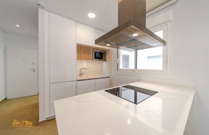 Resale - Apartment / flat - Torrevieia - Playa Los Locos