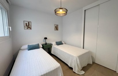 Resale - Apartment / flat - Torrevieia - Playa Los Locos