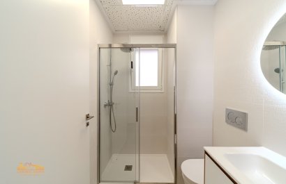 Resale - Apartment / flat - Torrevieia - Playa Los Locos