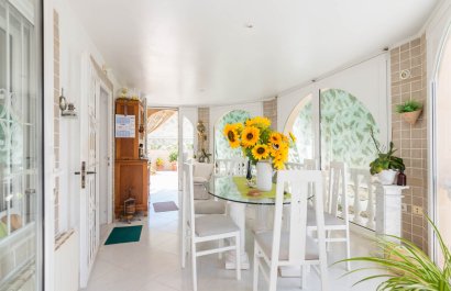 Resale - Villa - Los Alcázares