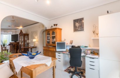 Resale - Villa - Los Alcázares