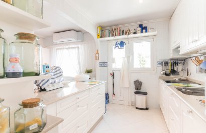 Resale - Villa - Los Alcázares