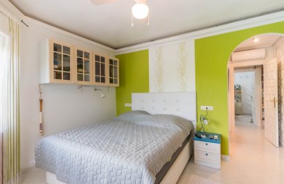 Resale - Villa - Los Alcázares