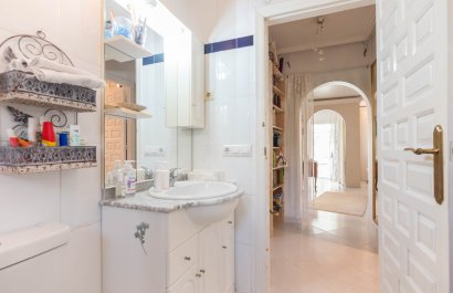 Resale - Villa - Los Alcázares