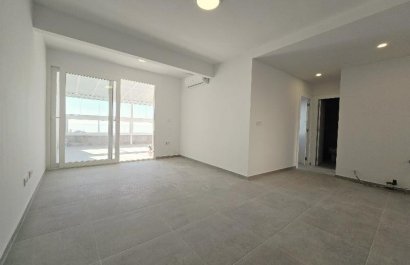 Resale - Apartment / flat - Torrevieia - Playa del Cura