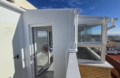 Resale - Apartment / flat - Torrevieia - Playa del Cura