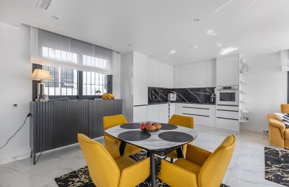 Resale - Villa - San Miguel de Salinas - Mirador De San Miguel