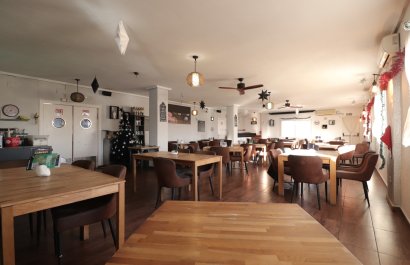 Reventa - Comercial - Ciudad Quesada - Doña Pepa