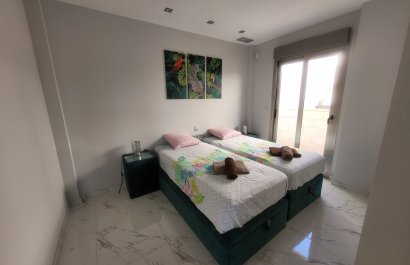 Reventa - Villa - Villamartín