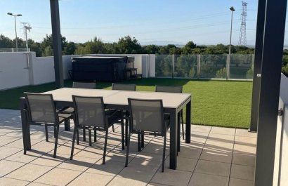 Reventa - Villa - Villamartín