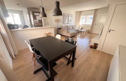 Resale - Villa - Torrevieia - Torrevieja