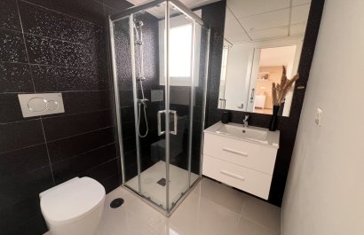 Resale - Villa - Torrevieia - Torrevieja