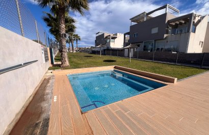 Resale - Villa - Torrevieia - Torrevieja