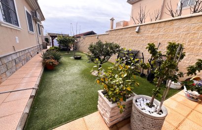 Resale - Townhouse / Duplex / Corner - Torrevieia - Torrevieja