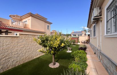Resale - Townhouse / Duplex / Corner - Torrevieia - Torrevieja