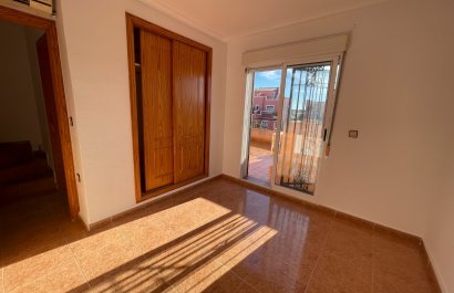 Resale - Townhouse / Duplex / Corner - Los Montesinos - La Herrada