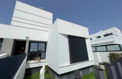 Resale - Townhouse / Duplex / Corner - Dolores - Alicante