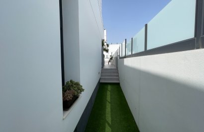 Resale - Townhouse / Duplex / Corner - Dolores - Alicante