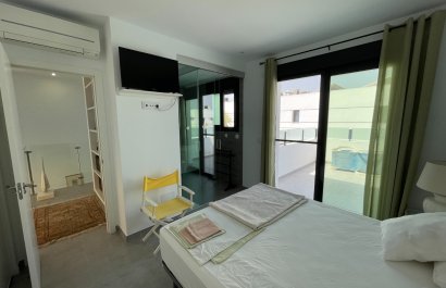 Resale - Townhouse / Duplex / Corner - Dolores - Alicante