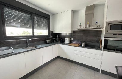 Resale - Townhouse / Duplex / Corner - Dolores - Alicante