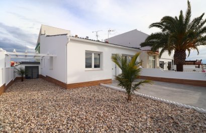 Resale - Townhouse / Duplex / Corner - Ciudad Quesada - Altos de Quesada