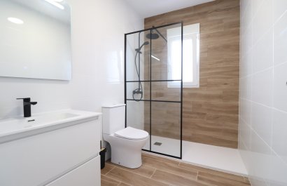 Resale - Townhouse / Duplex / Corner - Ciudad Quesada - Altos de Quesada