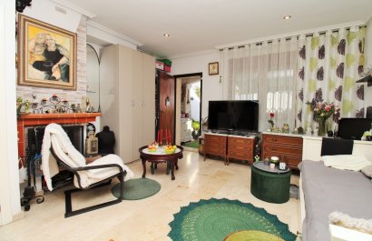 Resale - Townhouse / Duplex / Corner - Villamartín - PAU 8