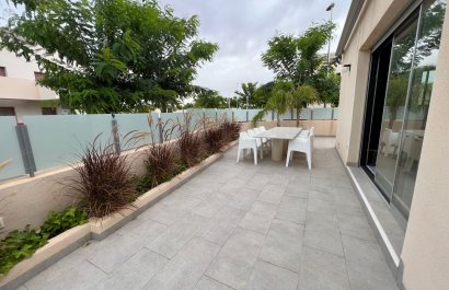 Resale - Villa - Mil Palmeras - Costa Blanca