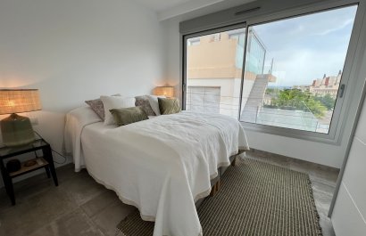 Resale - Villa - Mil Palmeras - Costa Blanca