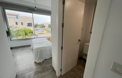 Resale - Villa - Mil Palmeras - Costa Blanca