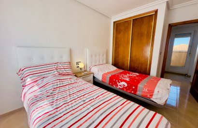 Resale - Townhouse / Duplex / Corner - San Miguel de Salinas - Ciudad de las comunicaciones