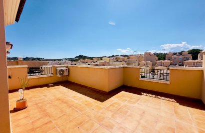 Resale - Townhouse / Duplex / Corner - San Miguel de Salinas - Ciudad de las comunicaciones