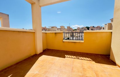 Resale - Townhouse / Duplex / Corner - San Miguel de Salinas - Ciudad de las comunicaciones