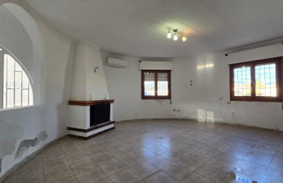 Reventa - Villa - Torrevieia - El Chaparral