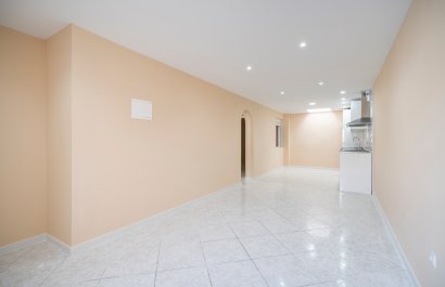 Resale - Townhouse / Duplex / Corner - Torrevieia - El Chaparral