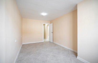 Resale - Townhouse / Duplex / Corner - Torrevieia - El Chaparral