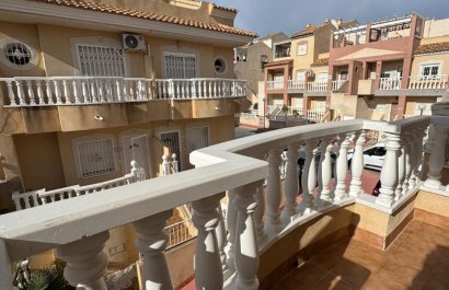 Resale - Townhouse / Duplex / Corner - Orihuela Costa - Villamartín
