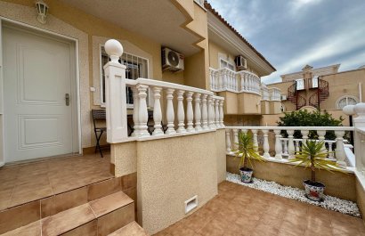 Resale - Townhouse / Duplex / Corner - Orihuela Costa - Villamartín