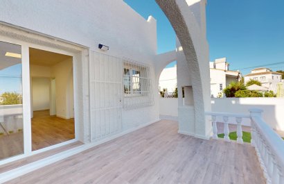 Resale - Townhouse / Duplex / Corner - Orihuela Costa - Villamartín