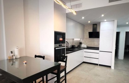 Resale - Apartment / flat - Pilar de la Horadada - Torre de la Horadada