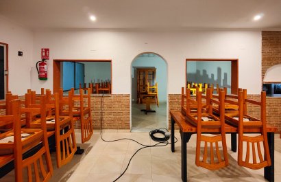 Resale - Commercial - Torrevieia - La Siesta - El Chaparral - San Luis