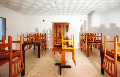 Resale - Commercial - Torrevieia - La Siesta - El Chaparral - San Luis