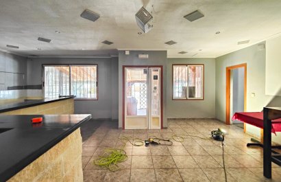 Resale - Commercial - Torrevieia - La Siesta - El Chaparral - San Luis