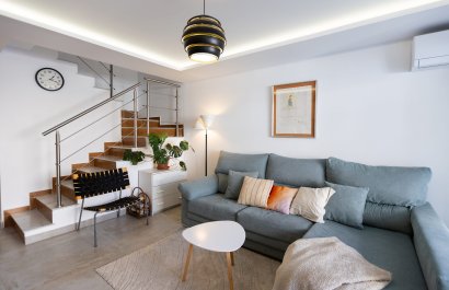 Resale - Townhouse / Duplex / Corner - Torrevieia - Nueva Torrevieja