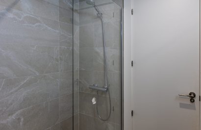 Resale - Townhouse / Duplex / Corner - Torrevieia - Nueva Torrevieja