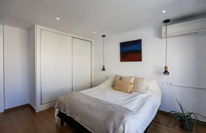 Resale - Townhouse / Duplex / Corner - Torrevieia - Nueva Torrevieja