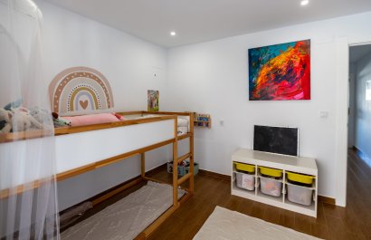 Resale - Townhouse / Duplex / Corner - Torrevieia - Nueva Torrevieja