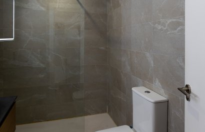 Resale - Townhouse / Duplex / Corner - Torrevieia - Nueva Torrevieja