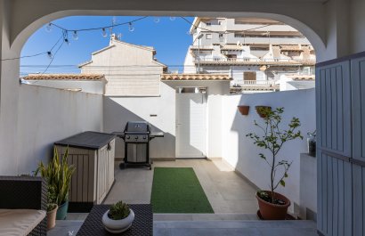 Resale - Townhouse / Duplex / Corner - Torrevieia - Nueva Torrevieja