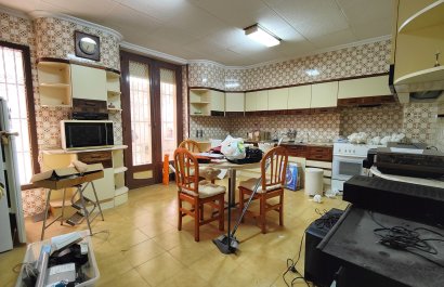 Resale - Apartment / flat - Torrevieia - Center